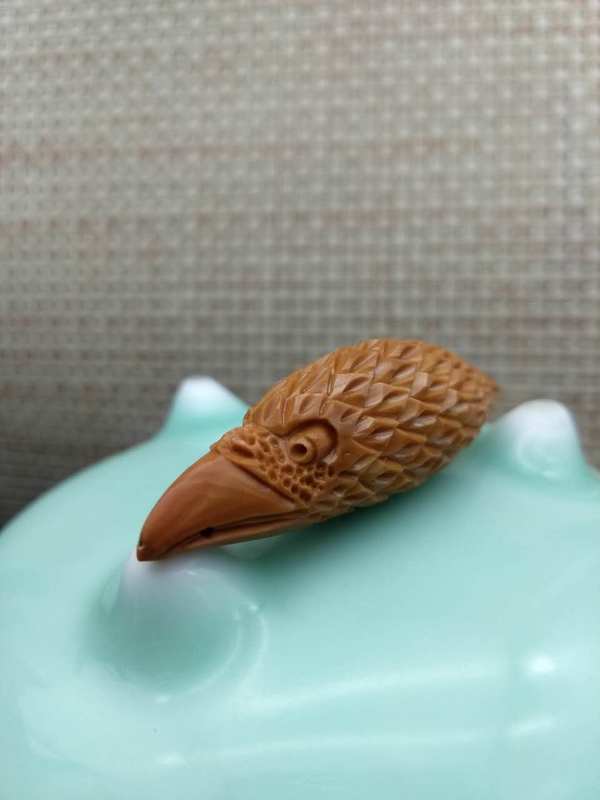 鹰首橄榄核精品苏工收藏级橄榄核纯手工雕刻