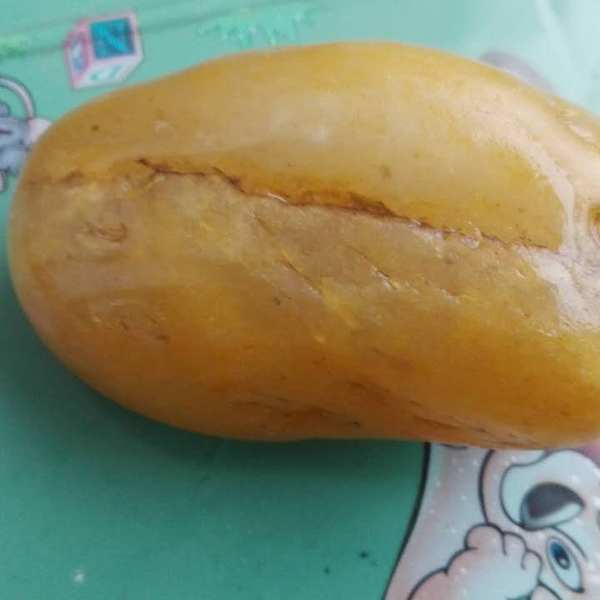 汉江黄玉石原石