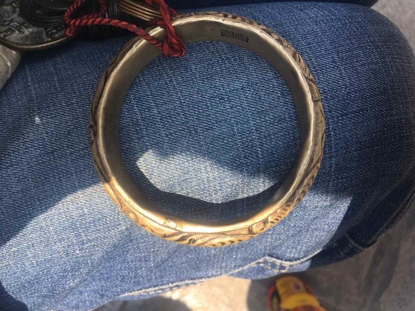 明朝纯银手镯包老保真有要私聊也可以请信誉出价