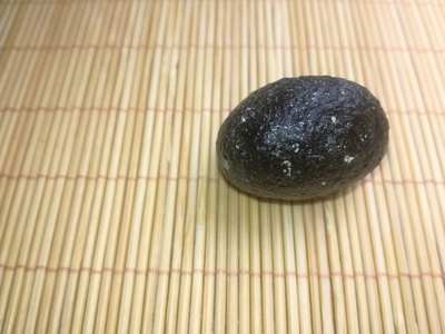 【玻璃陨石外太空蛋原石】【拍品介绍】:"摘颗星星送