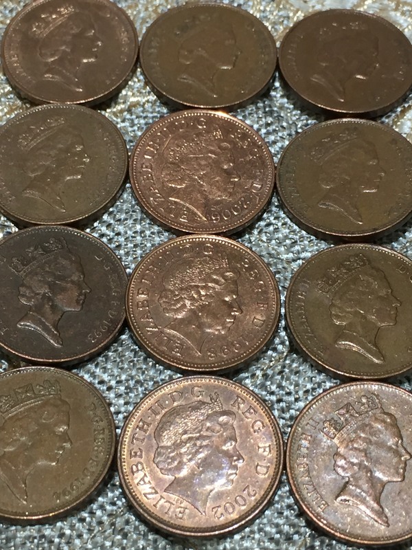 英国女王硬币2便士20枚一拍轻微流通品相多年