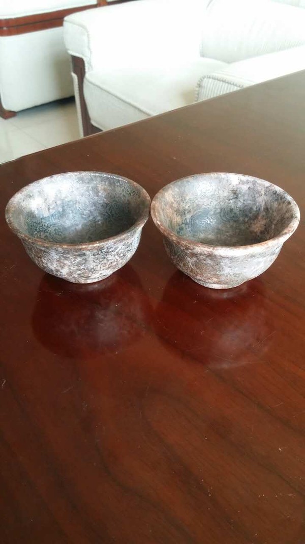 古代玉酒碗一对从大别山老区征集上来款