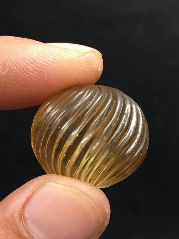 战汉时期水晶螺纹珠工艺精湛造型独特非常难得的宝