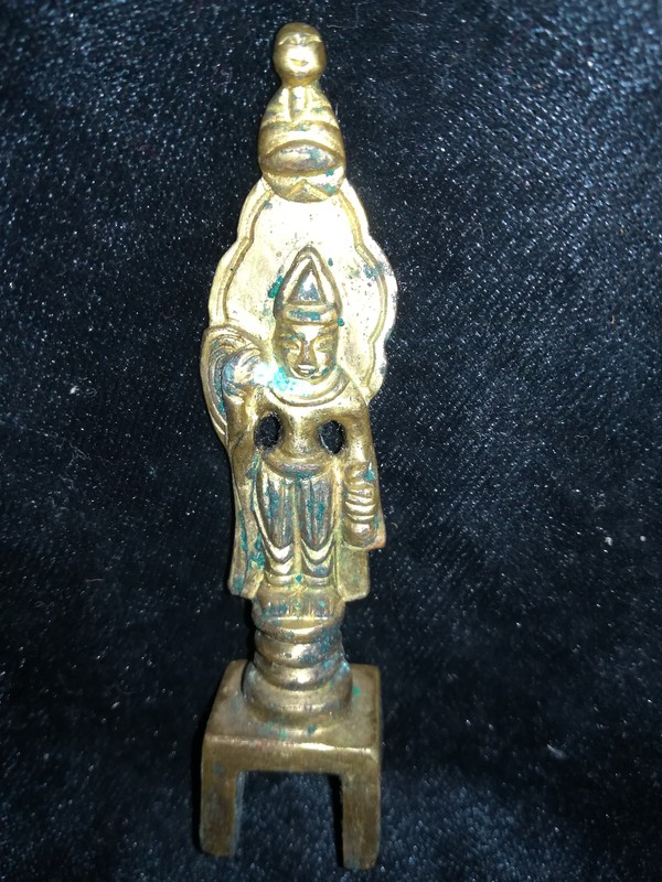 北魏鎏金小板凳佛,高九分,真假_图片_价格_评级-文玩杂项-爱藏网