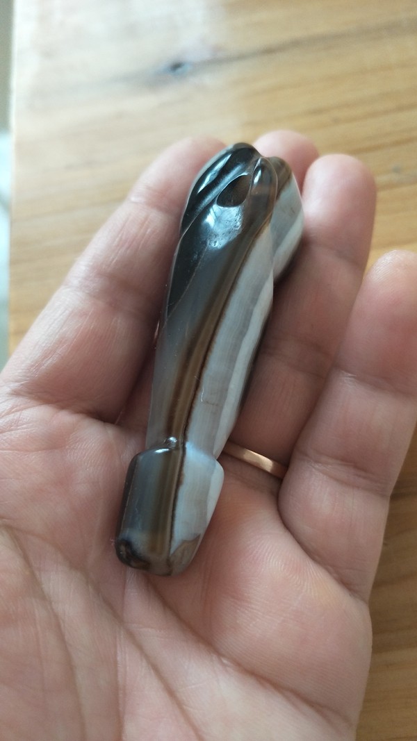 纯天然巴西玛瑙一柱冲天手把件摆件品相如图