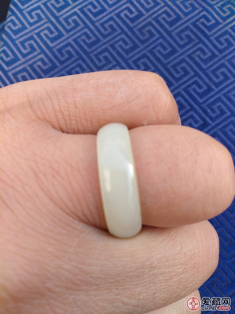 古玉老玉 清代老和田玉素戒指