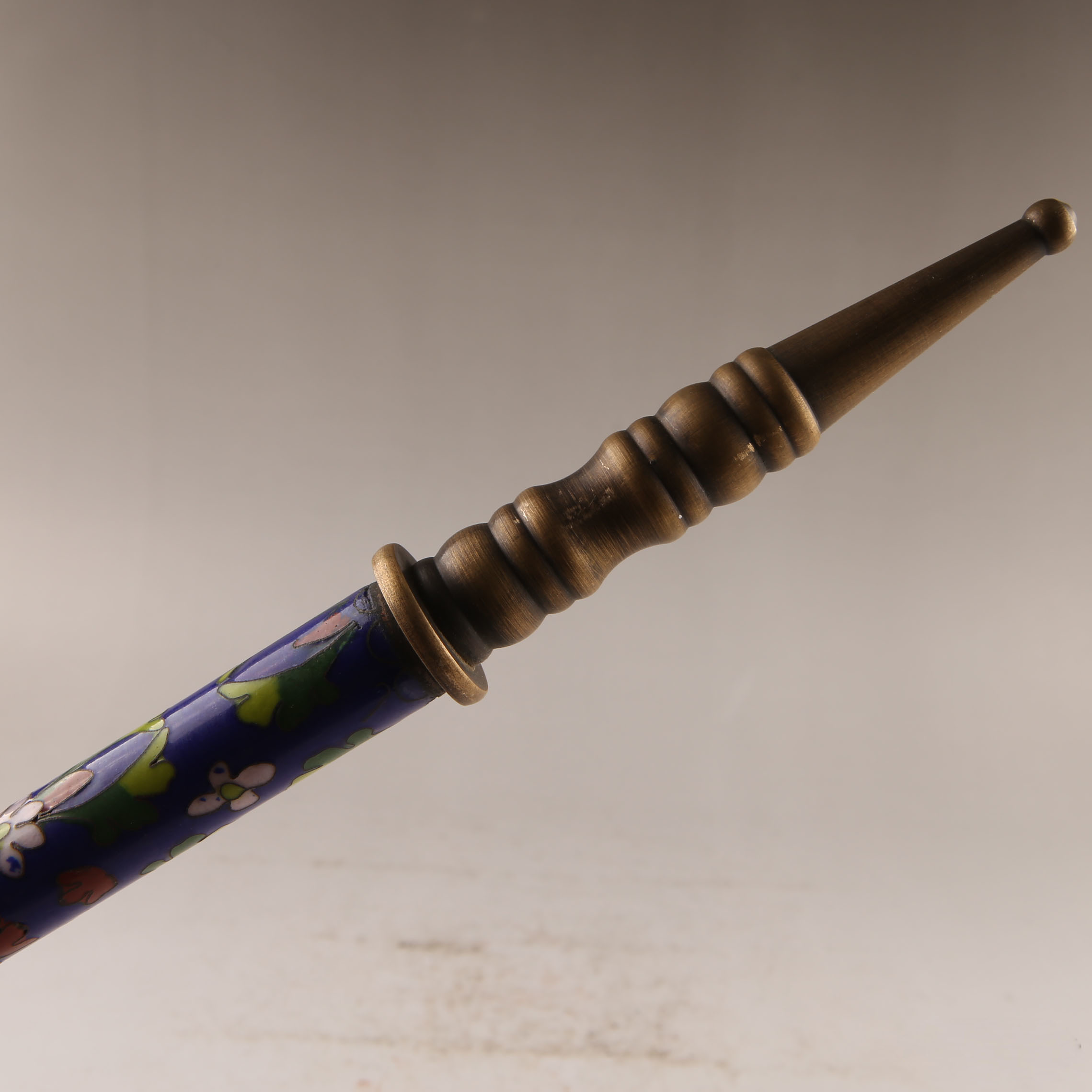 产品名称:黄铜胎掐丝珐琅鸦片枪