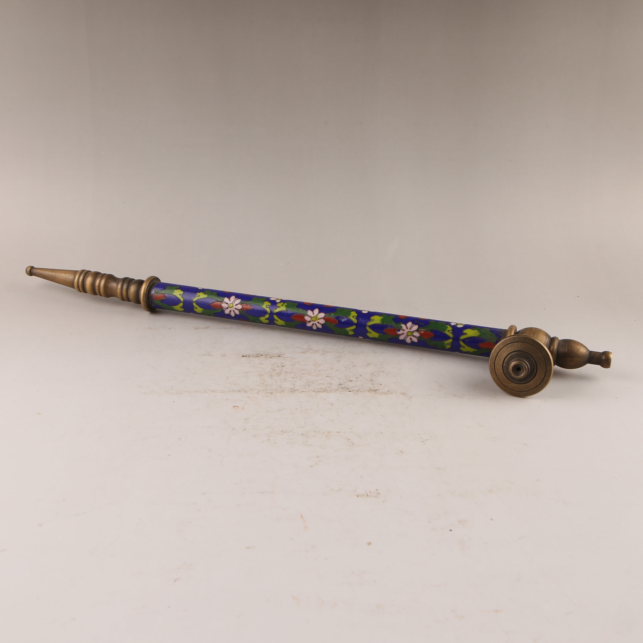 产品名称:黄铜胎掐丝珐琅鸦片枪