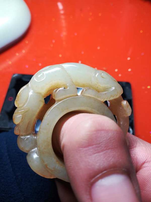 0元起拍和田玉扳指雕工精美包浆醇厚图片全是