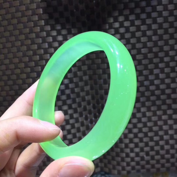 精美苹果绿玉髓手镯上新玫瑰口径54到62码