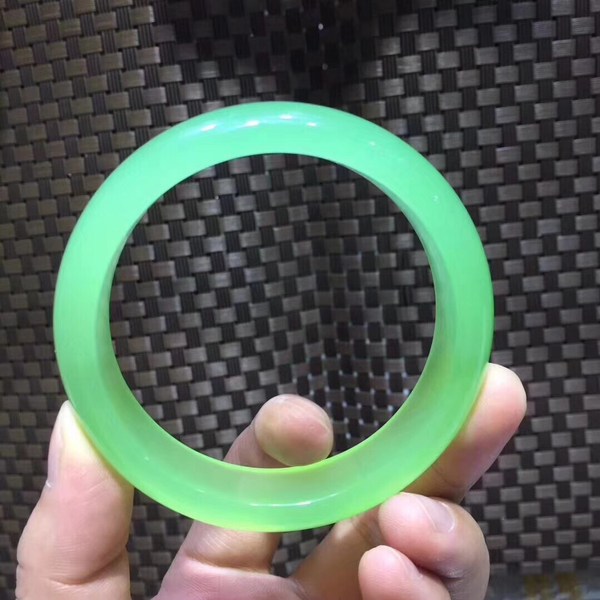 精美苹果绿玉髓手镯上新玫瑰口径54到62码