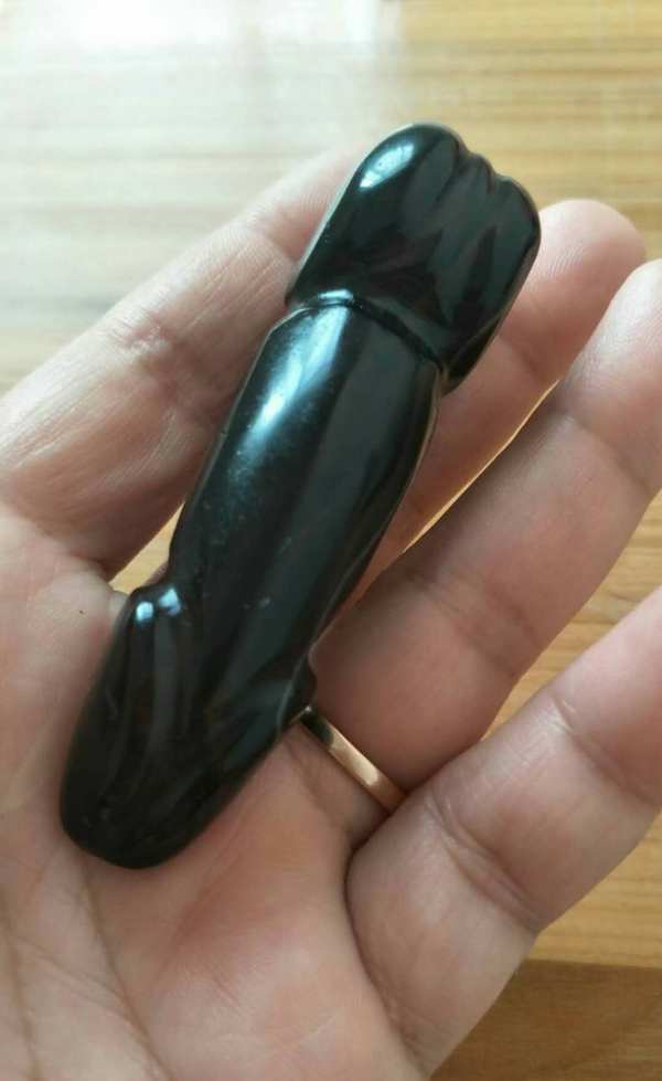 纯天然巴西玛瑙一柱冲天手把件摆件品相如图