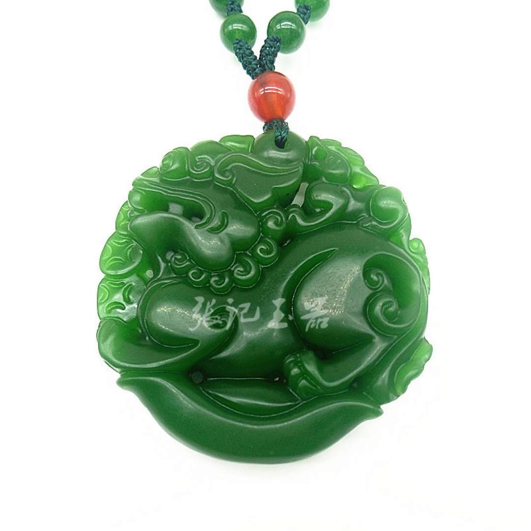 分享到: 新疆天然碧玉貔貅吊坠外蒙料玉麒麟挂件男女款招财玉佩项链