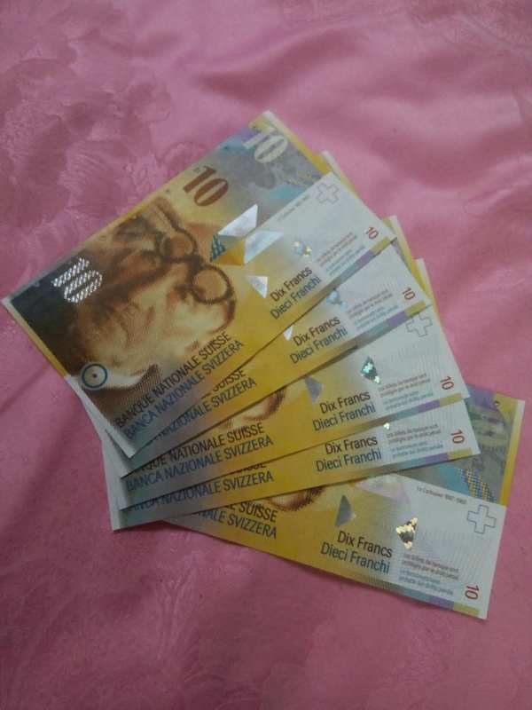 绝品裸币,不符包退,瑞士法郎人像版10元5张,鸽子