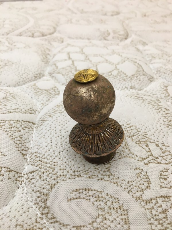 传世清代七品铜鎏金顶戴鎏金层保留尚可永久包老