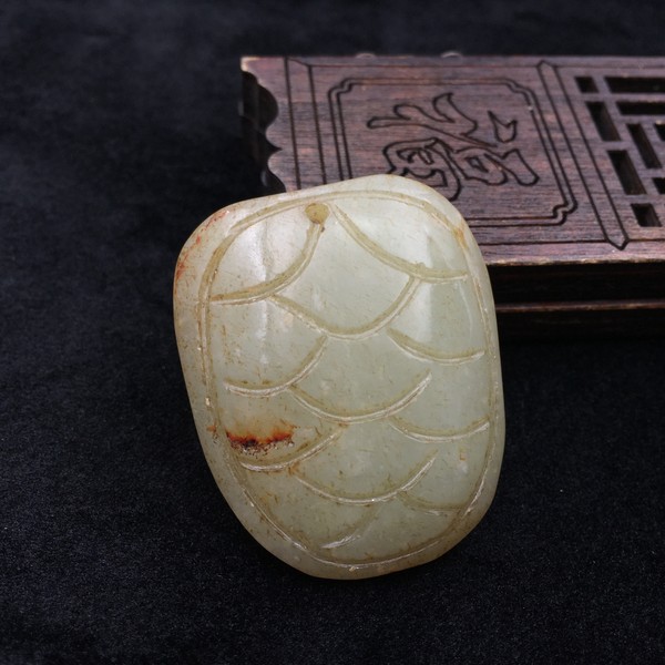 农村收来的稀有和田玉古玩龟背f206