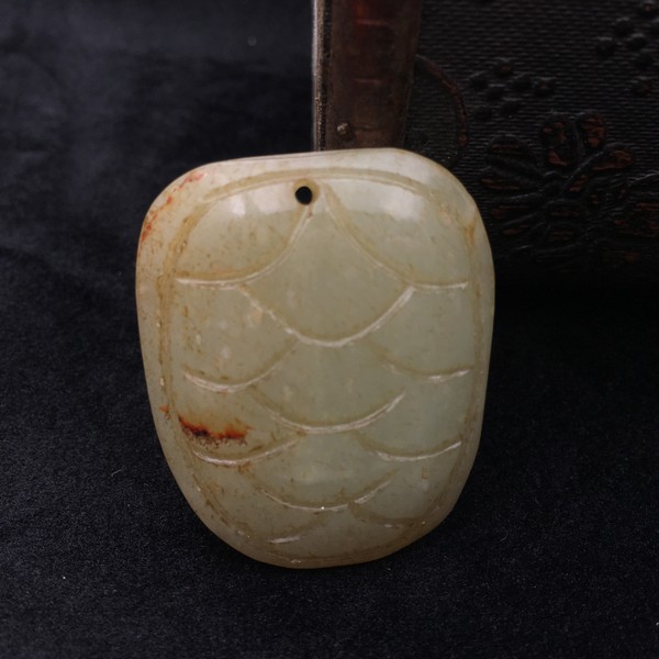 农村收来的稀有和田玉古玩龟背f206