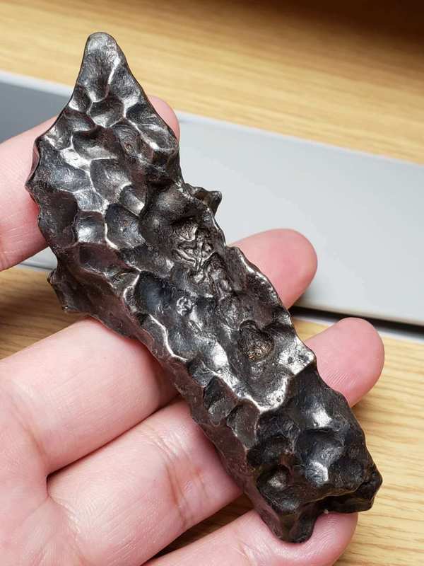 1666克目击国际命名铁陨石精品全气印已出