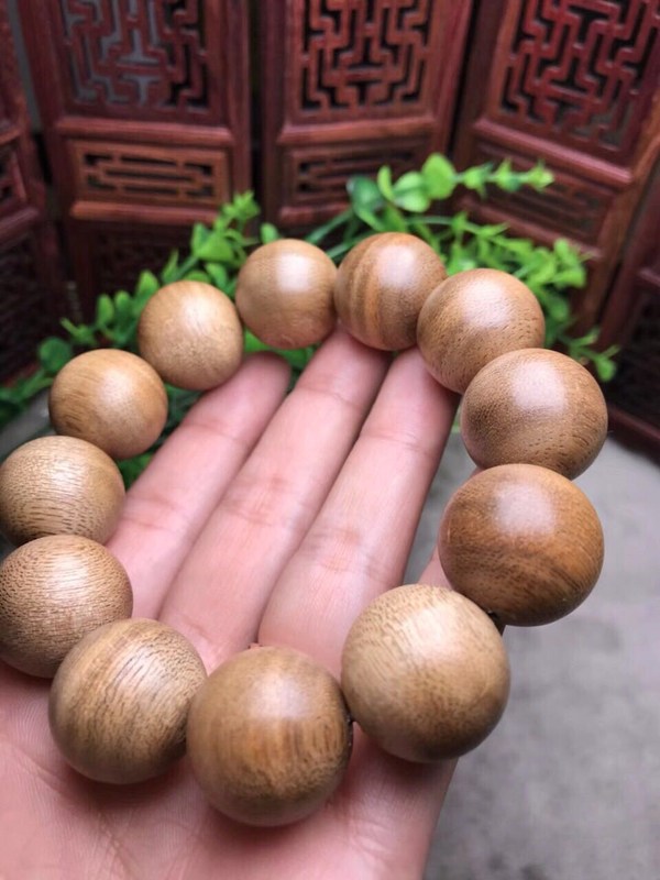 越南芽庄黄奇楠沉香规格20cmx12粒甜香味超