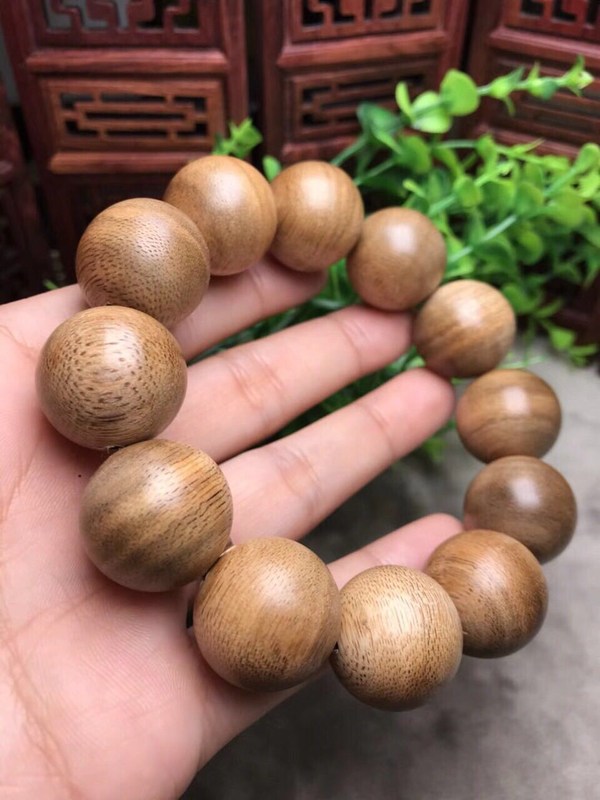 越南芽庄黄奇楠沉香规格20cmx12粒甜香味超