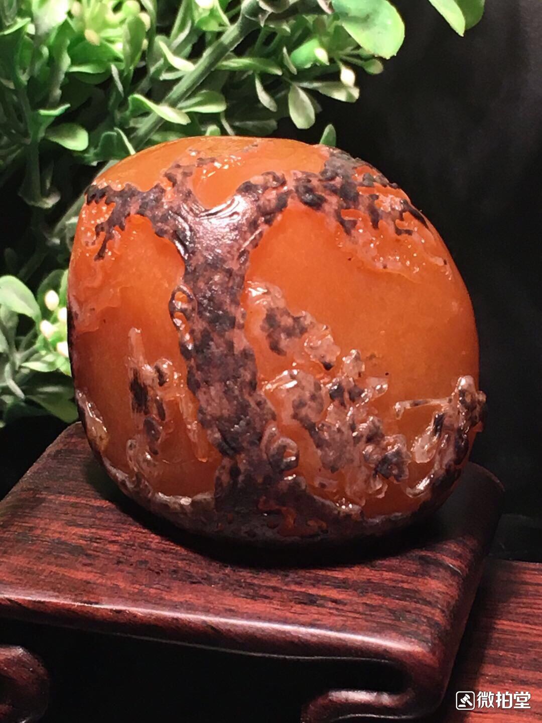 描述: 老挝乌鸦皮田黄 随形