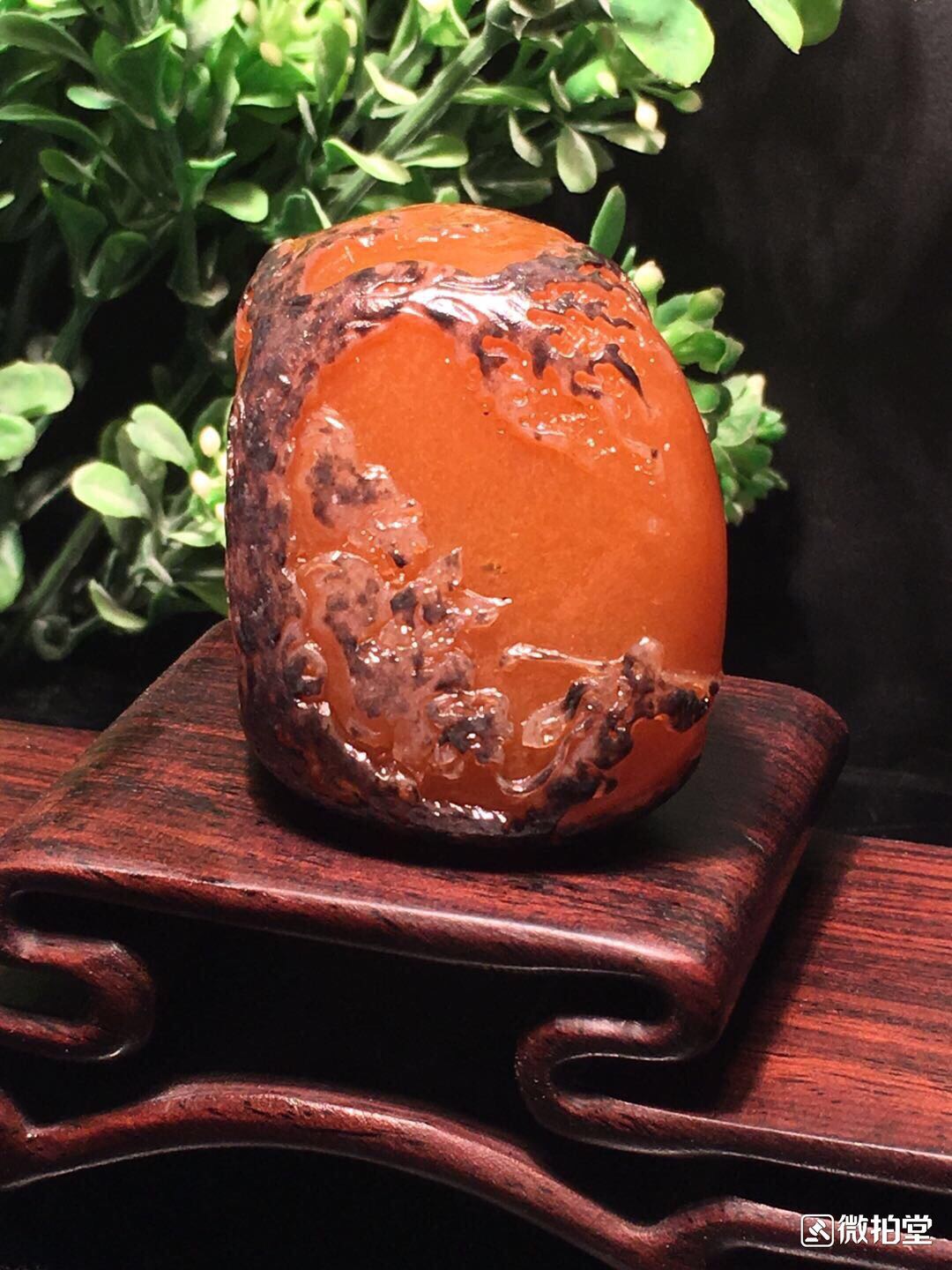 描述: 老挝乌鸦皮田黄 随形