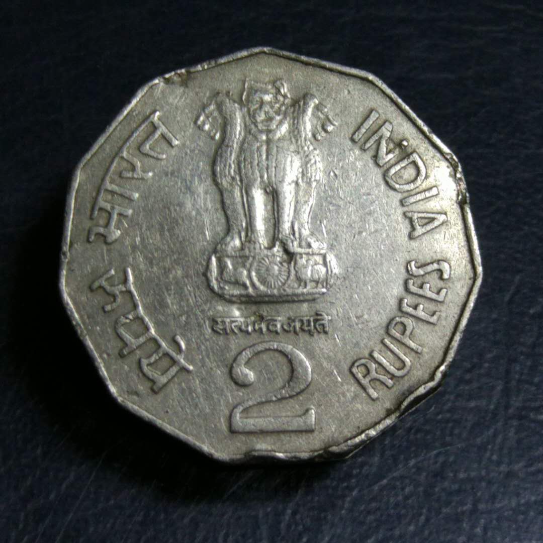 爱藏拍卖 外国钱币 1 分享到: 0元起拍,印度早期两卢比异型地图版硬币