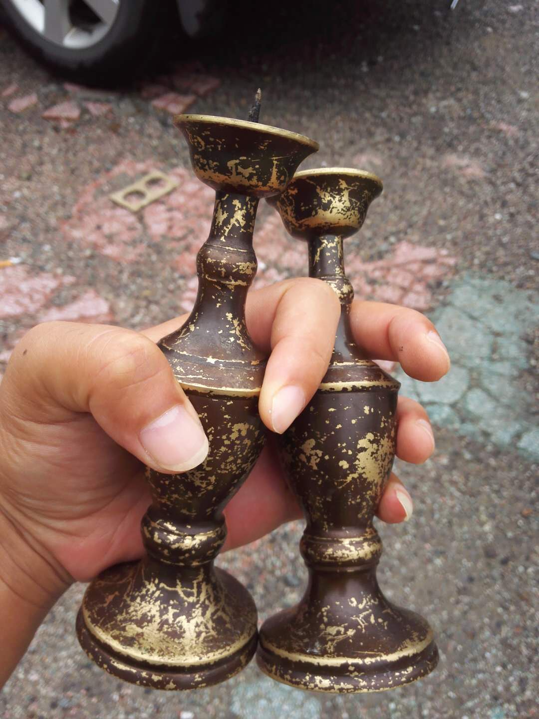 老蜡台两个.大几十年的东西.保