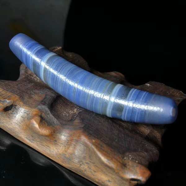 西藏老矿九页十岩蓝沁至尊牛角千年老天珠真假_图片_价格_评级-天珠