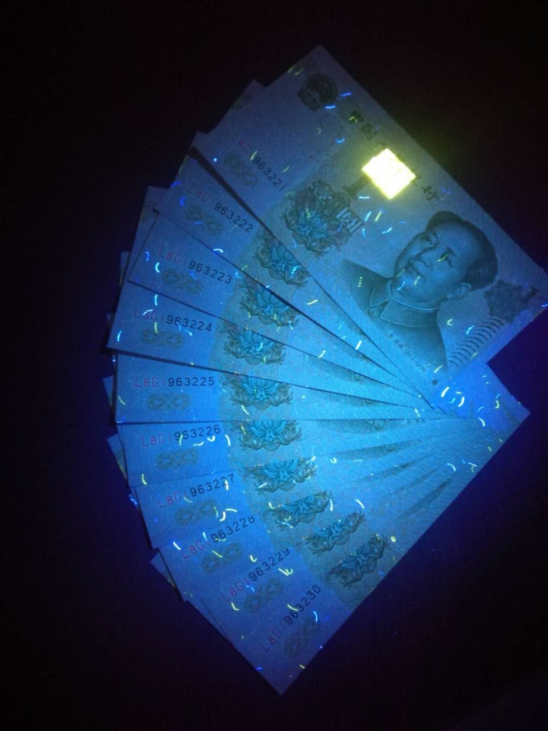 背金沙上一个顶级的,991紫罗兰l8hg-爱藏网