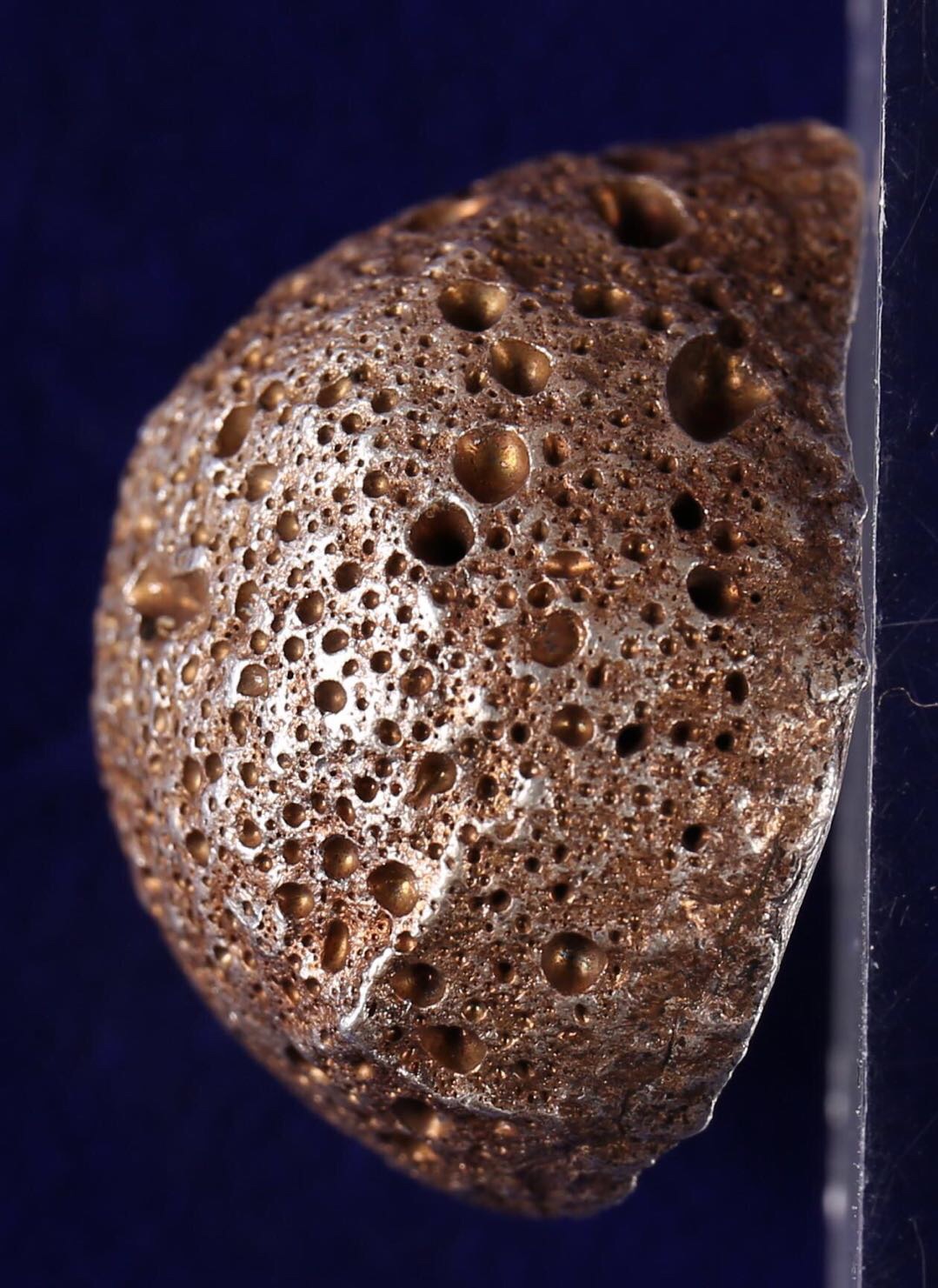 0元起拍 清代一两银锭,品相如