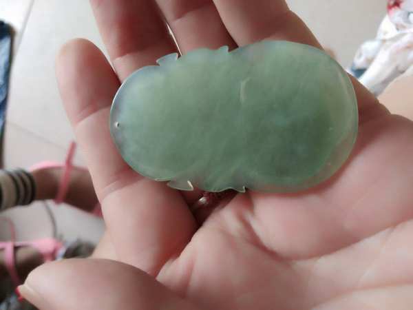 岫玉挂件,如意,高冰透岫玉,假