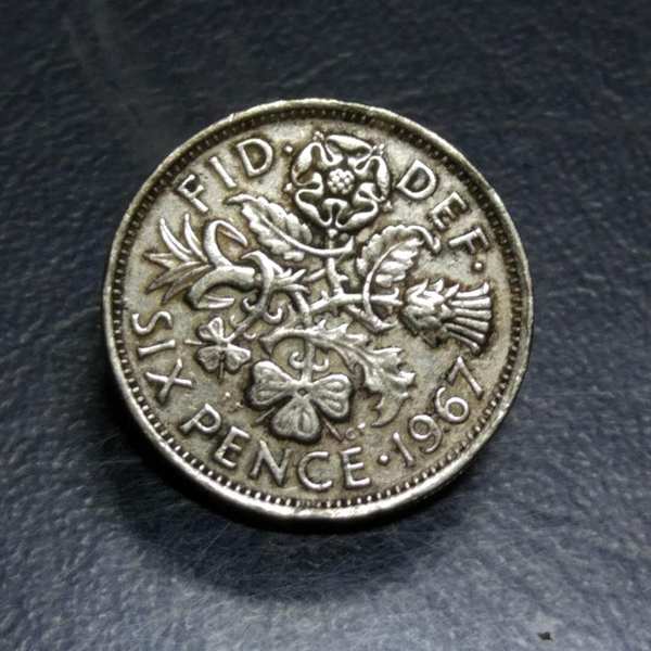 1967年英国六便士伊莉莎白青年时期女王头像硬币一