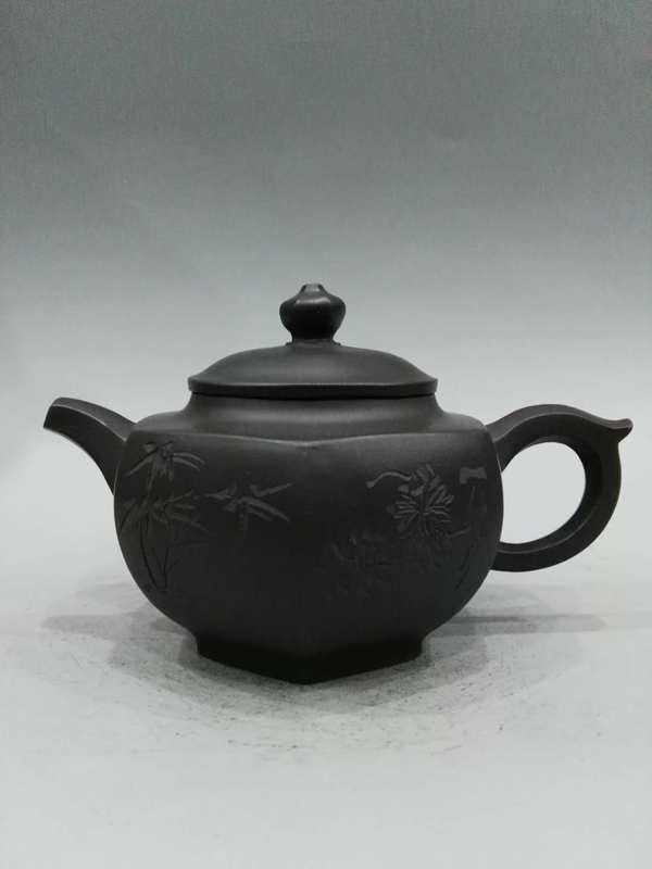 早期紫砂壶一把梅兰竹菊底款魏援良细节如图所示