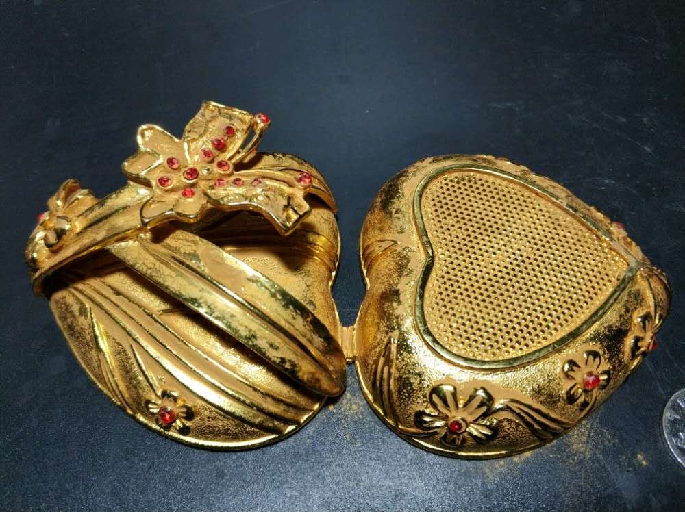 古代鎏金胭脂盒! 早期旧