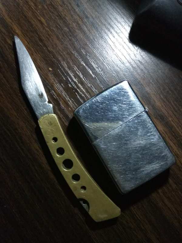 555铜柄折刀,奢侈品进口货几十年了,刀刃锋利坚硬