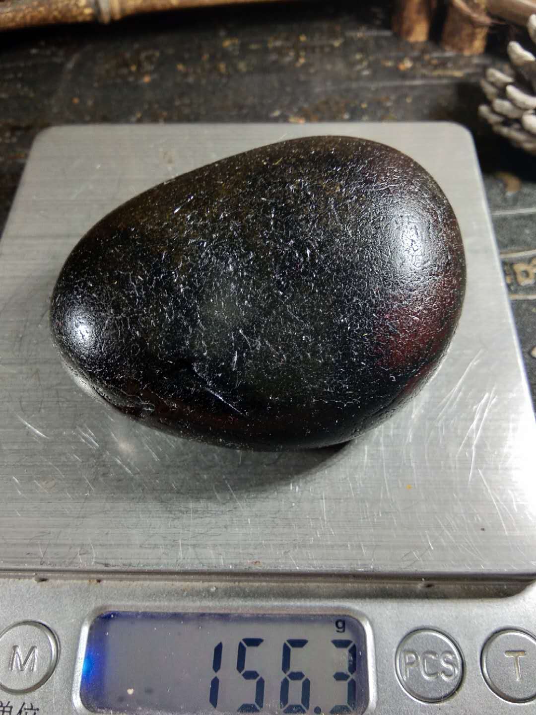 精品乌鸦皮玛瑙原石山有玉而