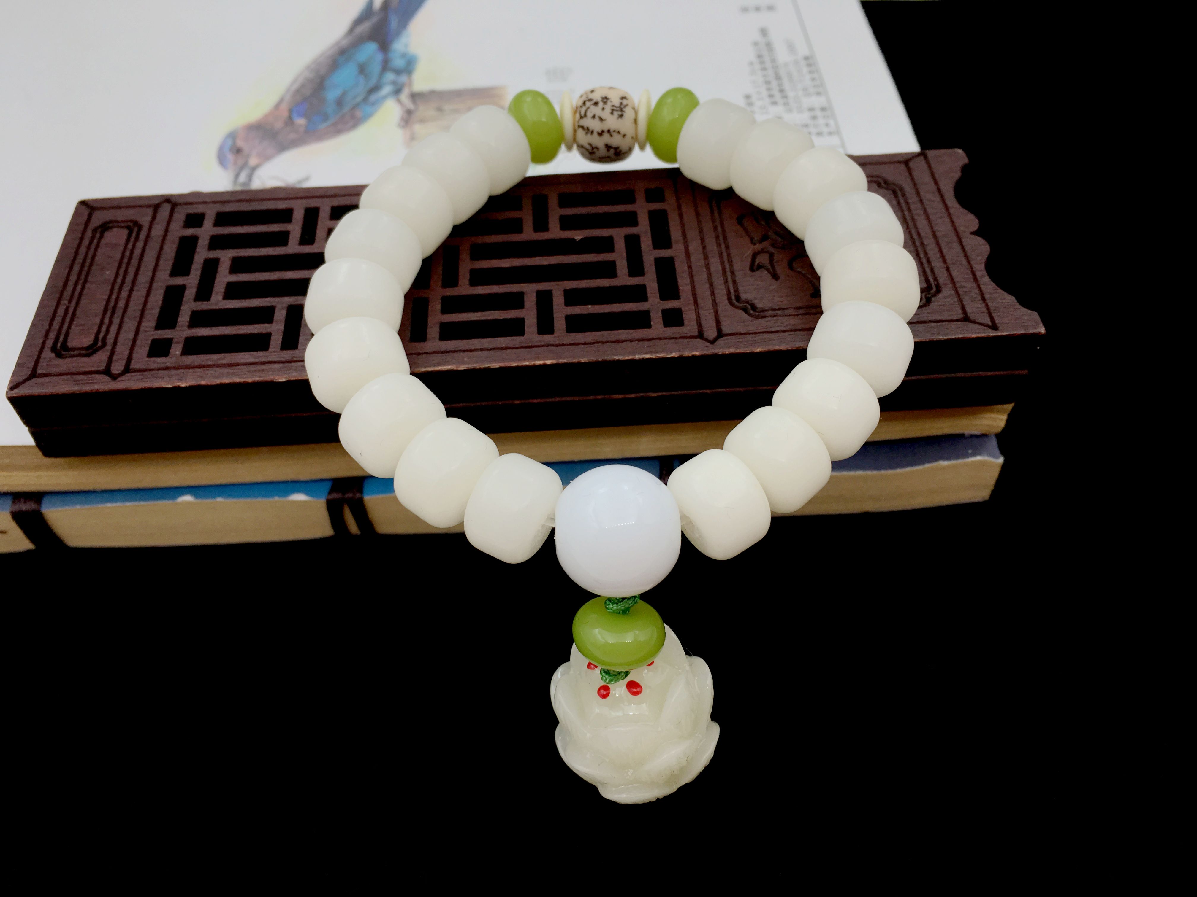 白玉菩提莲花手链