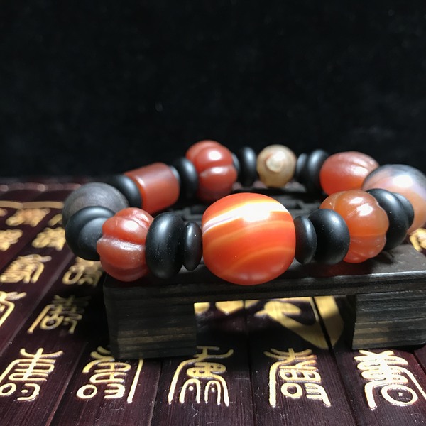 6西藏佛教七宝玛瑙手链天然玛瑙真品手串天眼玛瑙饰