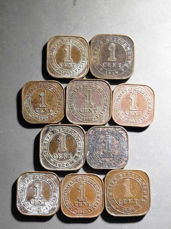 名称二战时期方形铜币10枚一起拍尺寸状态