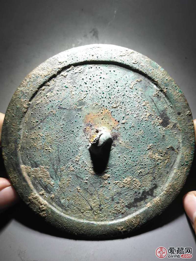 名称:北宋时期大型素面铜镜  