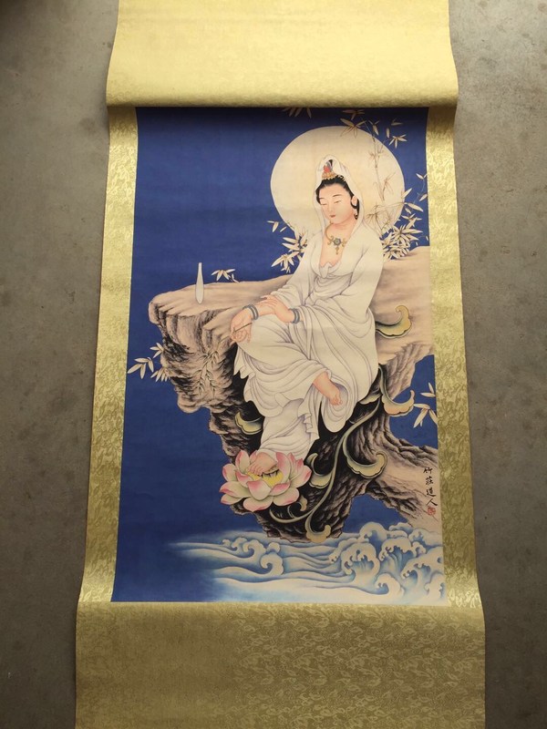 新品开拍,上官周《白衣观音》宣纸临摹卷轴画一副 画