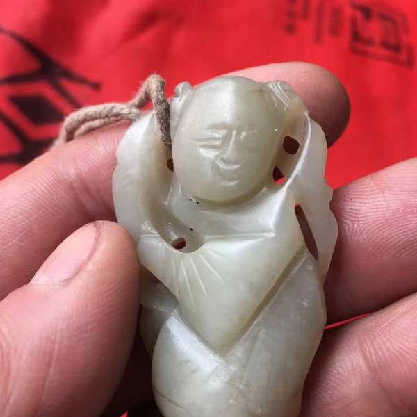 清代和田玉玉人包老保真假一退十