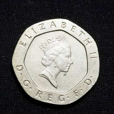 英国中年女王头像20便士玫瑰花硬币一枚,保真假一赔