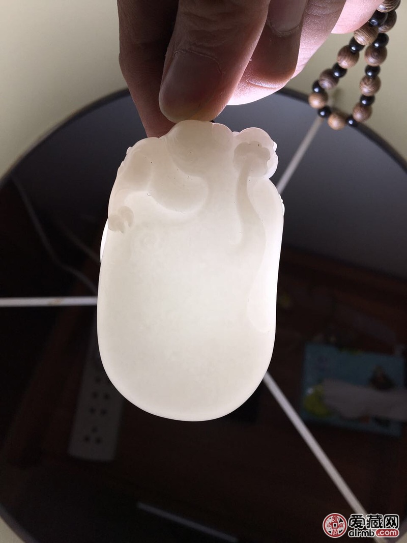 青海料和田玉墨翠瓷器