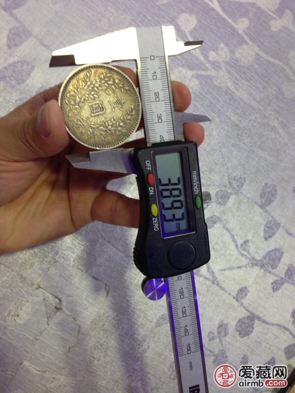 请老师看一下真假,厚度比正常的厚1毫米-爱藏鉴定:真品-爱藏网